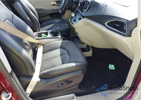 2020 Chrysler Pacifica Touring L Plus z USA, uszkodzony, nr VIN 2C4RC1EG5LR210677